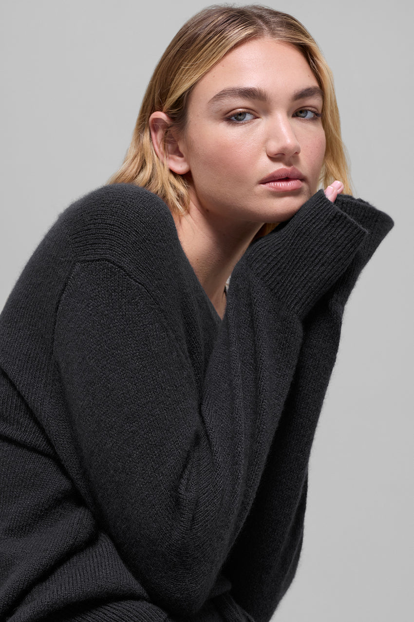 Wool Cashmere New Class Oversized V-Neck Sweater - Black